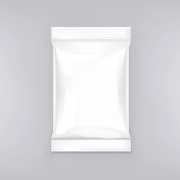 Prázdné lesklé fólie kapsa Snack balení na bílém pozadí — Stockový vektor