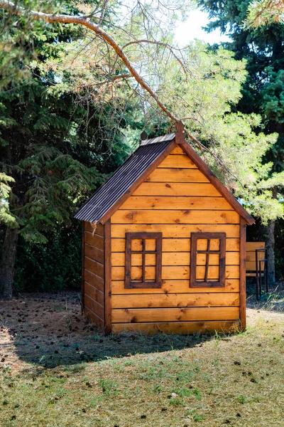 Wooden house for garden decoration and children's games. — Stock Photo, Image