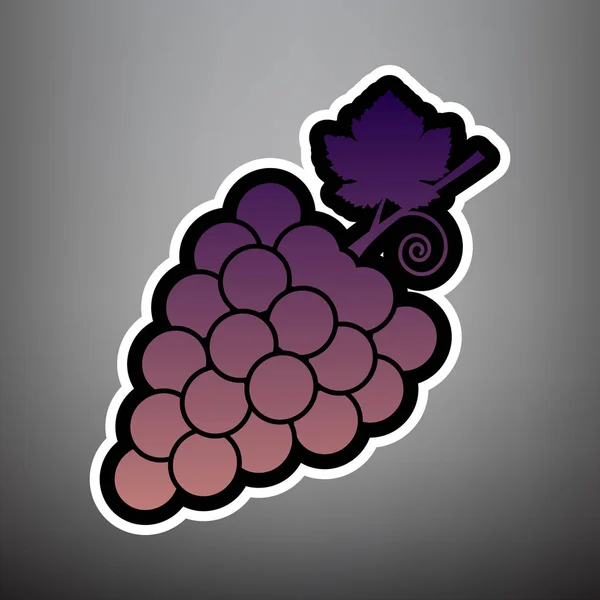 Виноград знак иллюстрации. Вектор. Фиолетовая градиентная иконка — стоковый вектор