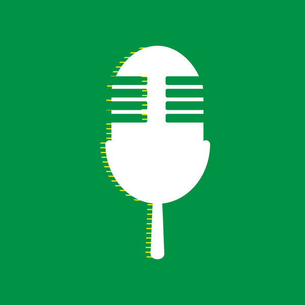 Знак ретро-микрофона. Вектор. Белый плоский значок с желтой полосой тени на зеленом фоне
.