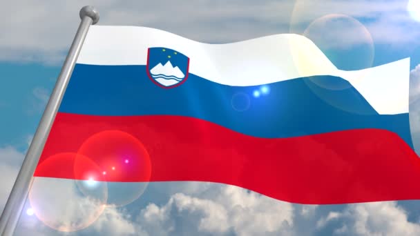 斯洛文尼亚共和国的国旗是在迎着蓝天的风中发展起来的 蓝天上有积雨云 镜头上闪烁着来自太阳的光芒 4K视频被循环并从3D程序解码 — 图库视频影像