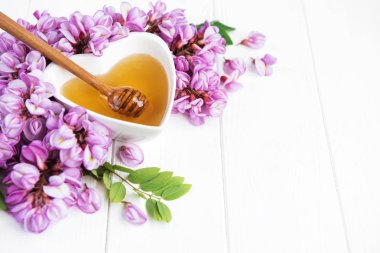 ile akasya çiçekleri tatlım