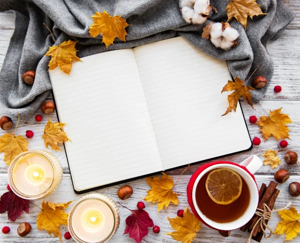 Autumn Flatlay Wooden Backdrop Notebook Cup Tea Fallen Dry Yellow — Stock Photo, Image