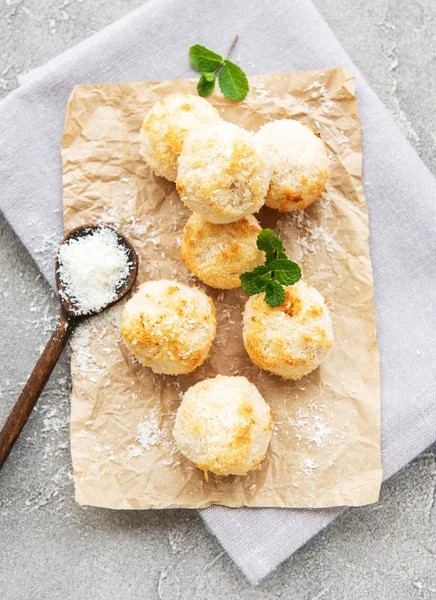 Galletas Coco Dulce Sobre Fondo Hormigón — Foto de Stock