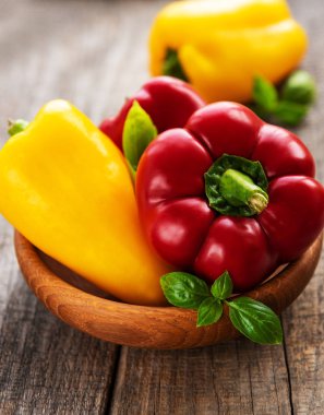 Biber eski bir ahşap tablo