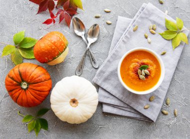 Beton zemin üzerine kabak çorbası