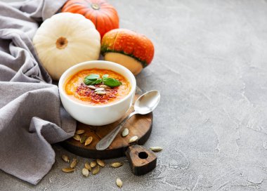 Beton zemin üzerine kabak çorbası