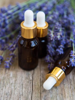 Doğal lavanta yağları