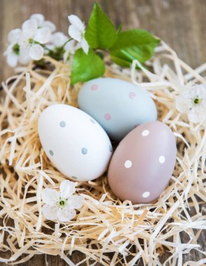 Paskalya yumurtaları ile iç içe geçirme