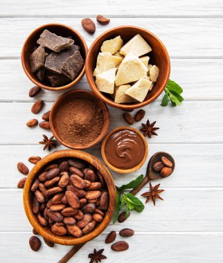 kakao tozu ve fasulye