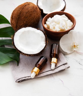 Taze hindistan cevizi yağı