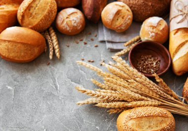 Fırında ekmek çeşitleri.