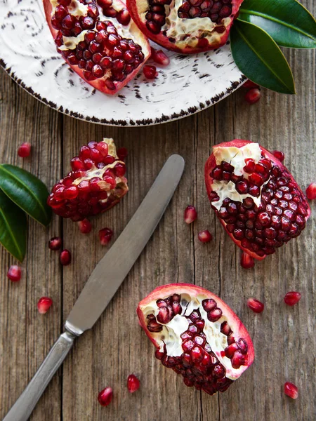 Ripe pomegranate fruits — Stock Photo, Image