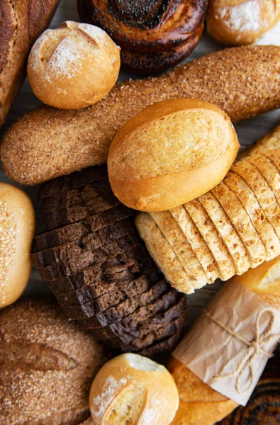 Assortimento di pane al forno — Foto Stock