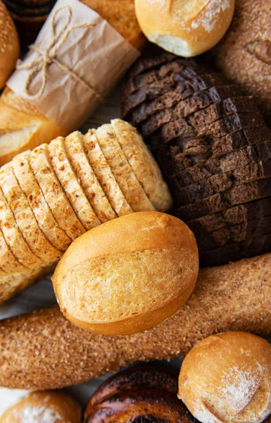 Assortimento di pane al forno — Foto Stock