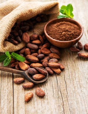 Çiğ Cacao fasulye ve kakao tozu