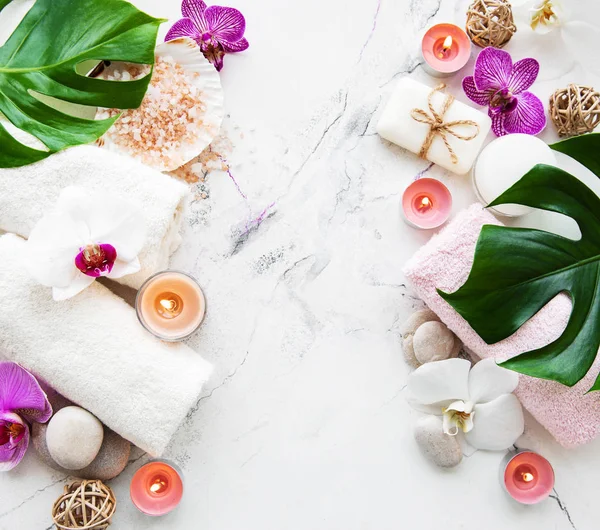 Natural spa ingredients with orchid flowers — Stock Photo, Image