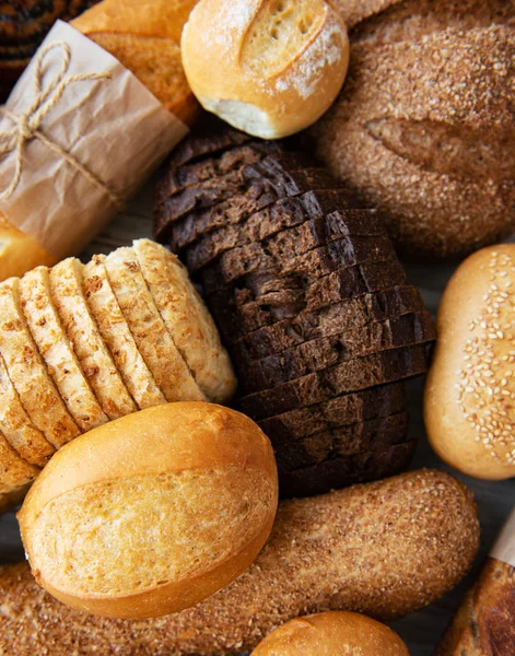 Assortimento di pane al forno — Foto Stock