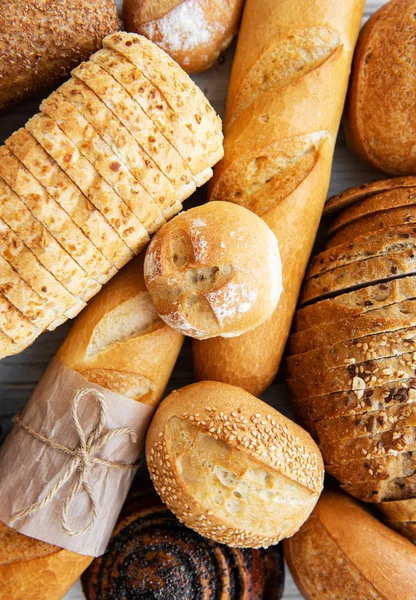 Assortimento di pane al forno — Foto Stock