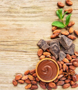 Kakao tozu çikolata ve fasulye