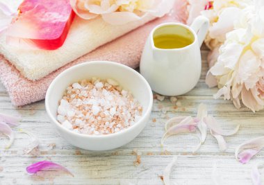 Şakayık ile Spa konsepti