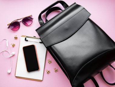 siyah deri sırt çantası