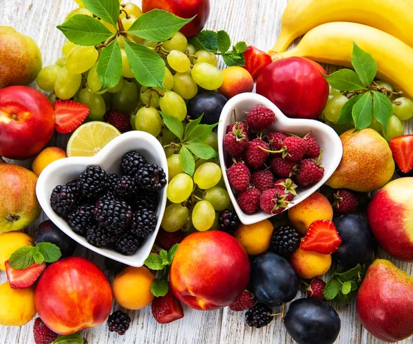 Świeżych owoców i jagód — Zdjęcie stockowe