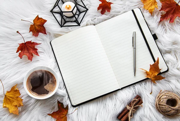 Herbst zu Hause gemütliche Komposition — Stockfoto