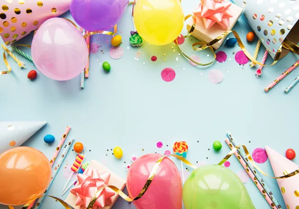 Wszystkiego Najlepszego Okazji Urodzin Flat Lay Wtih Urodziny Balony Konfetti — Zdjęcie stockowe