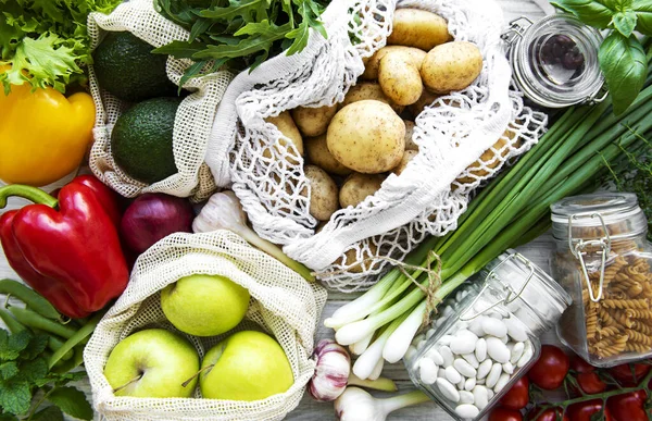 Fresh Vegetables Eco Cotton Bags Table Kitchen Zero Waste Shopping — Stock Photo, Image