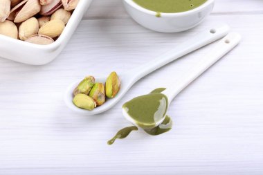 Fıstık urbech. Doğal fındık fıstık yapıştırmak. 