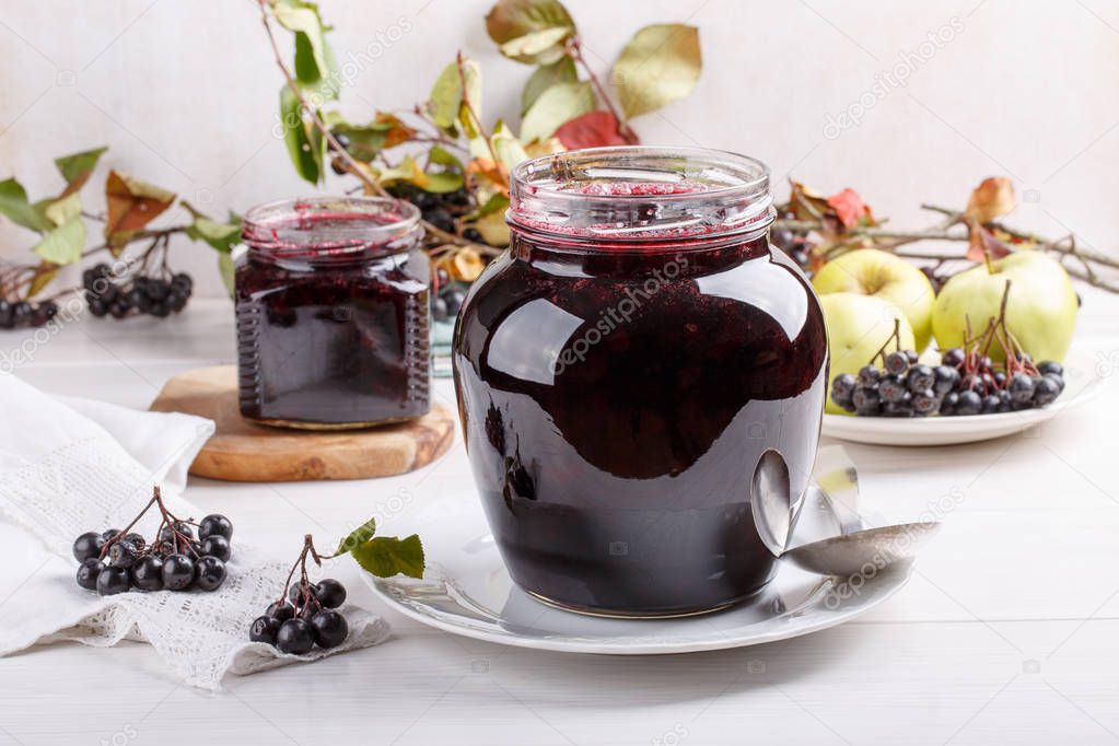 Jam from black chokeberry berries ( Aronia ) with apples.