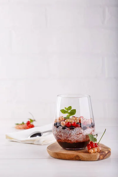 Chia Pudding Fresh Currant Berries Glass White Table Superfood Healthy — Stock Photo, Image