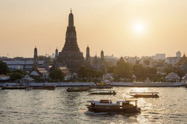 Bangkok, Wat Arun 'da Günbatımı