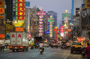 Bangkok, Çin Mahallesi, Yaowarat Yolu