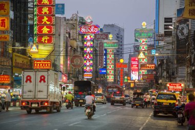 Bangkok, Çin Mahallesi, Yaowarat Yolu