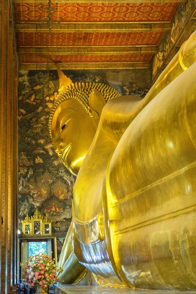Reclining Buddha, Wat Pho, Bangkok — Stock Photo, Image