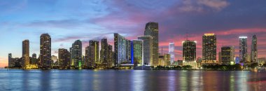 Miami alacakaranlıkta manzarası