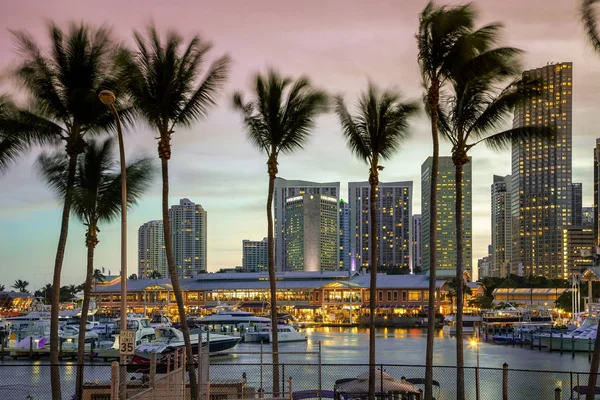 Miami, Bayside Mall při západu slunce — Stock fotografie