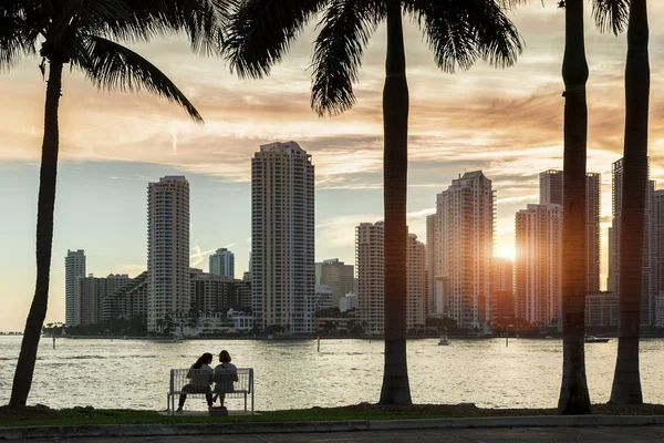 Miami Skyline al atardecer —  Fotos de Stock