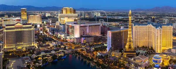 Geceleri Las Vegas 'ın silüeti