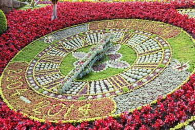 Edinburgh, Princes Caddesi Prensleri 'nde Çiçekli Saat