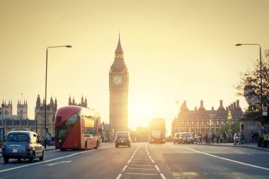 Londra, Westminster Köprüsü'nde trafik