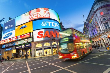 Londra, Piccadilly Gece Sirki