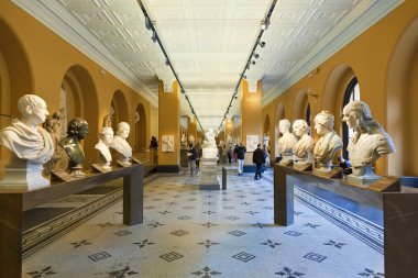 Londra, Britanya Heykeli Victoria ve Alber galerileri