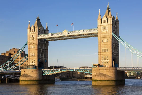 Londýn most při západu slunce — Stock fotografie
