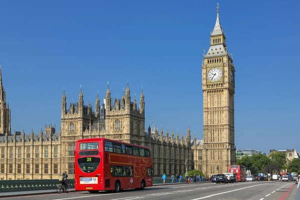 Londyn, ruch na Westminster bridge — Zdjęcie stockowe