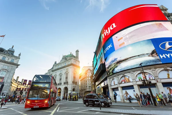 Londres, Piccadilly Circus — Foto de Stock