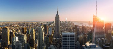 Empire State Binası ile New York 'un silüeti