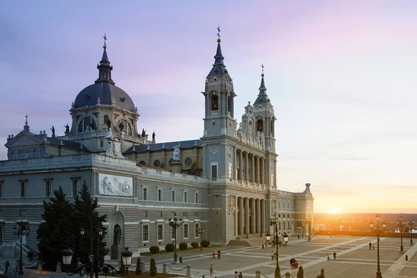 Madrid, almudena katedrális — Stock Fotó